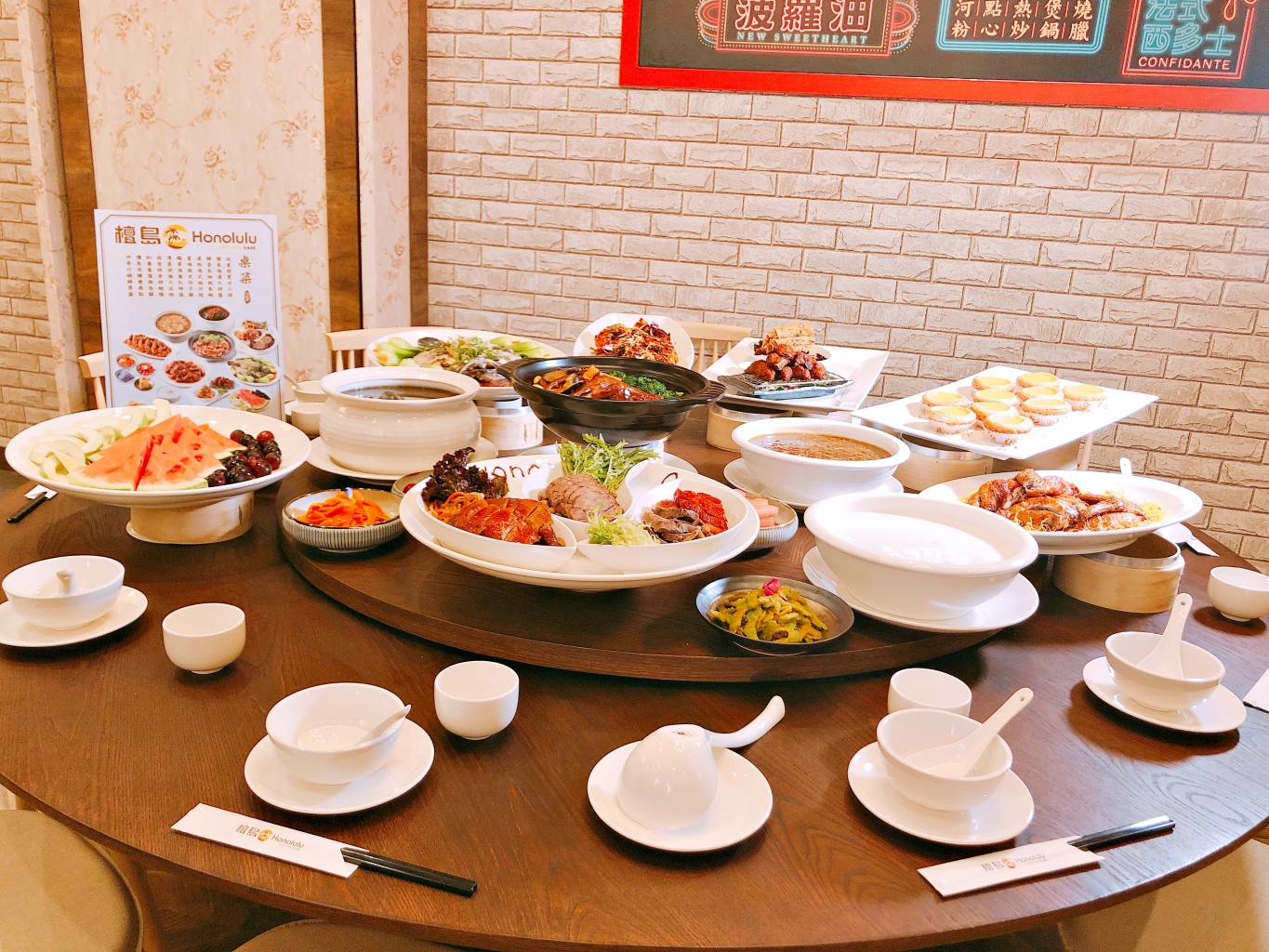 檀島茶餐廳推出港式桌菜料理