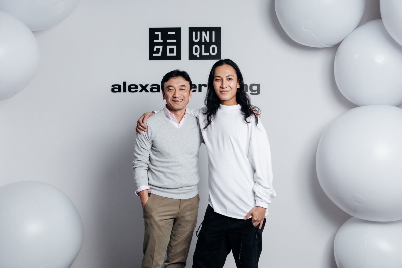 知名設計師alexander Wang與uniqlo全球研發總裁勝田幸宏, 特別親臨發表會現場